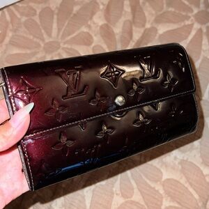Monogram Vernis Patent Leather International Wallet